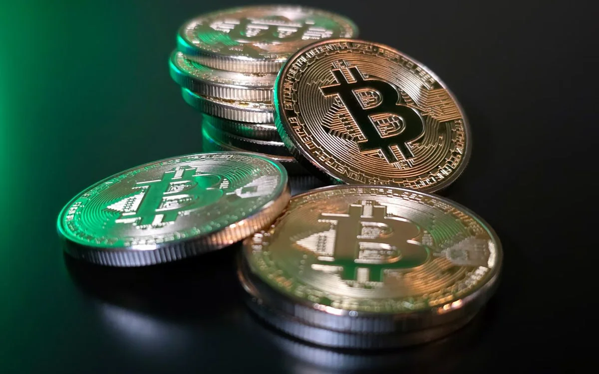 Bitcoin überschreitet $100,000: Was treibt die Marktrallye an?