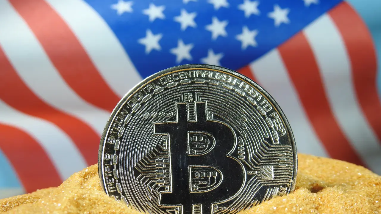 Bitcoin-Befürworter fordert US-Reserve in Höhe von $250 Milliarden zum Schutz des Dollars