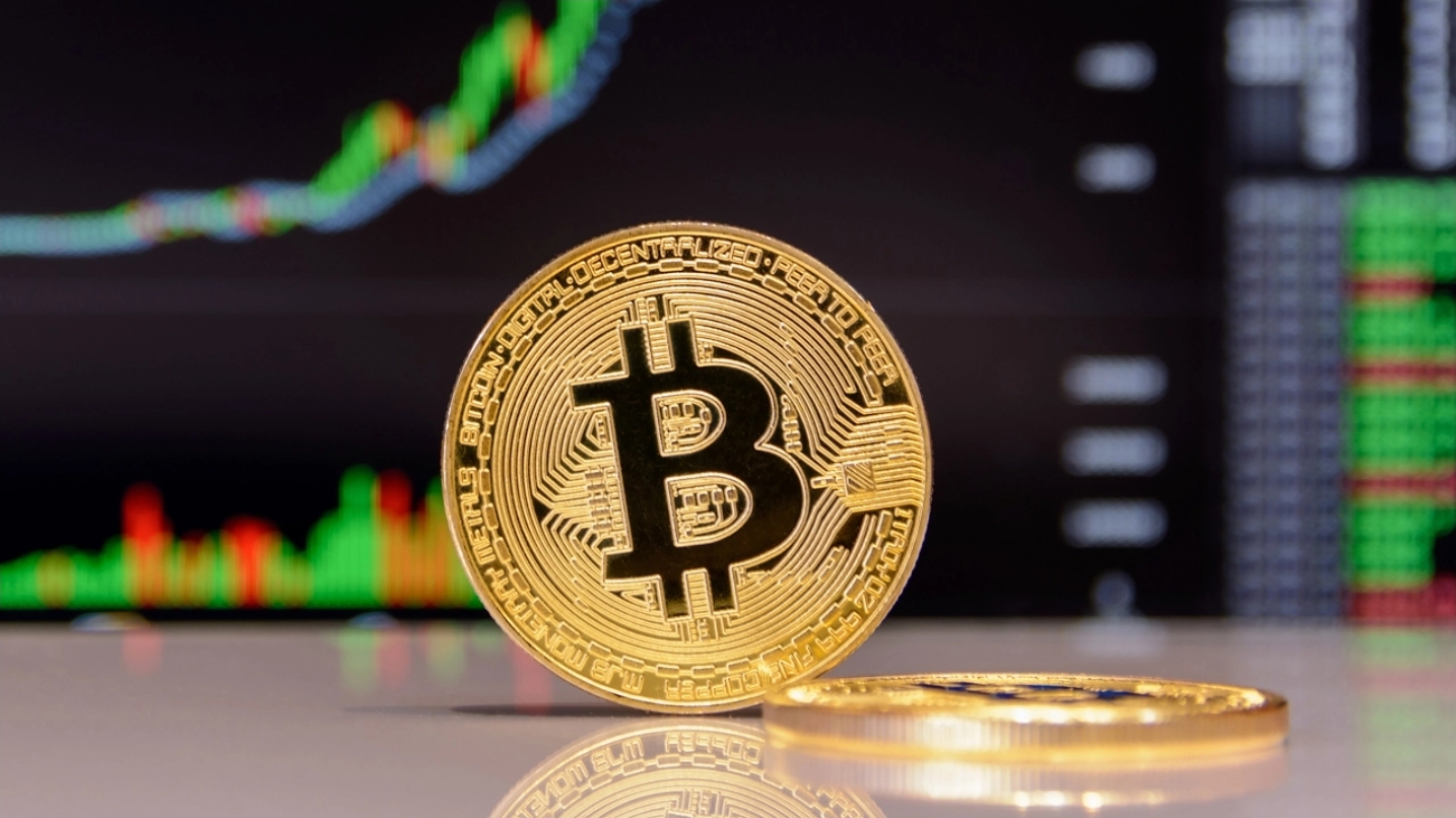 Top Trader Predicts $150K Bitcoin Peak—But Warns of Major Crash