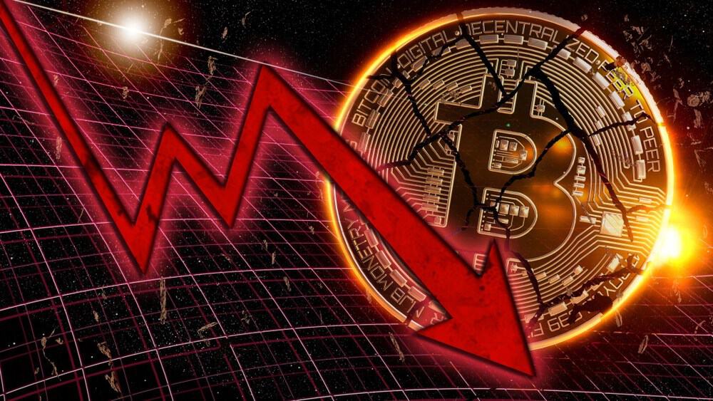 Bitcoin Could Face a Major Crash, Analyst Warns