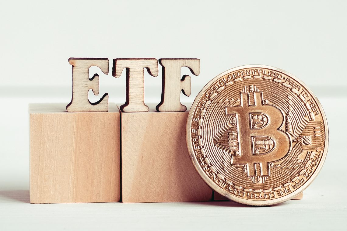 U.S. Bitcoin ETFs Continue Outflows, Losing $211 Million