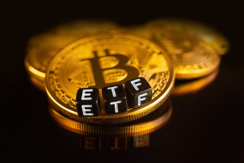 Bitcoin ETFs Record $403M Inflows as BlackRock Leads Nine-Day Streak