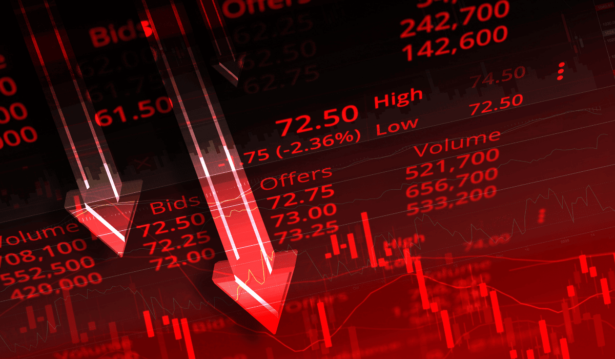 Altcoin Crash Looming? Analyst Predicts Major Drop by Year-End 2024