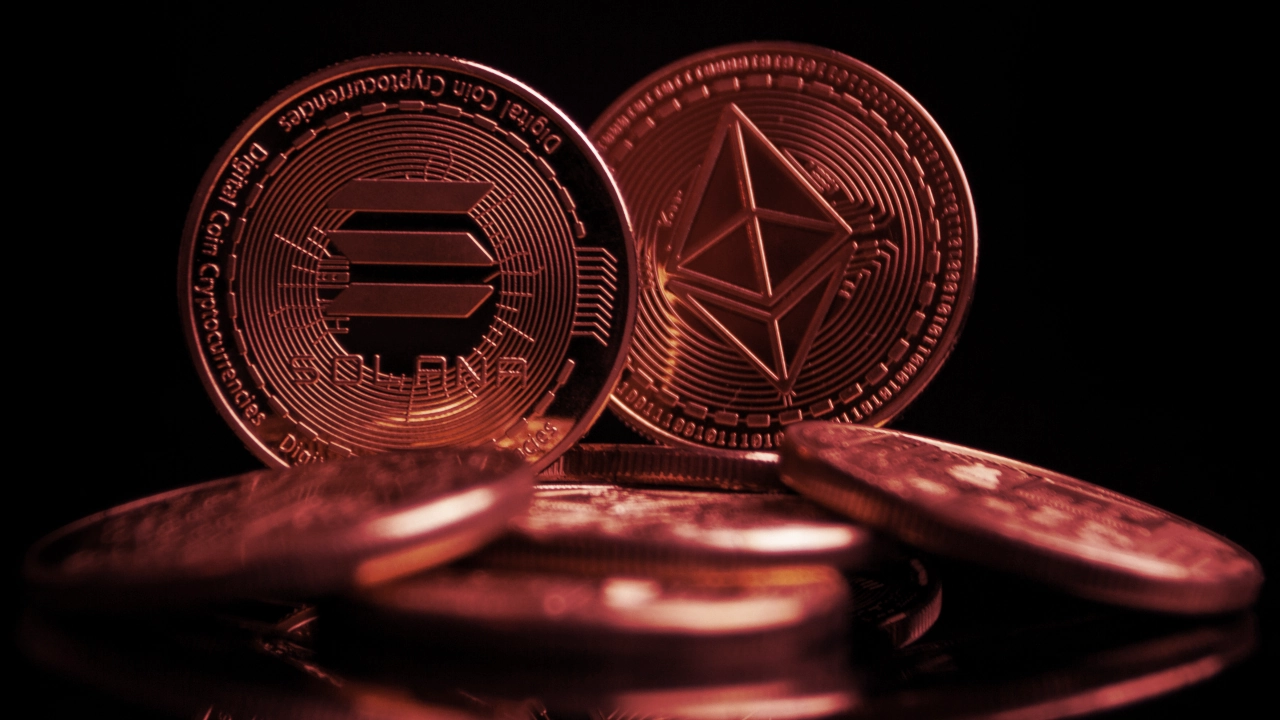 Analyst Predicts Strong Recoveries for Ethereum and Solana