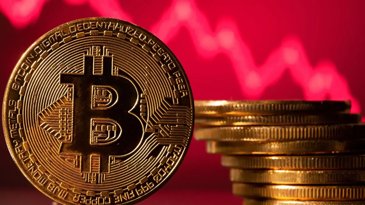 Bitcoin Crashes Below $63,000 – The Whole Crypto Market is Bleeding