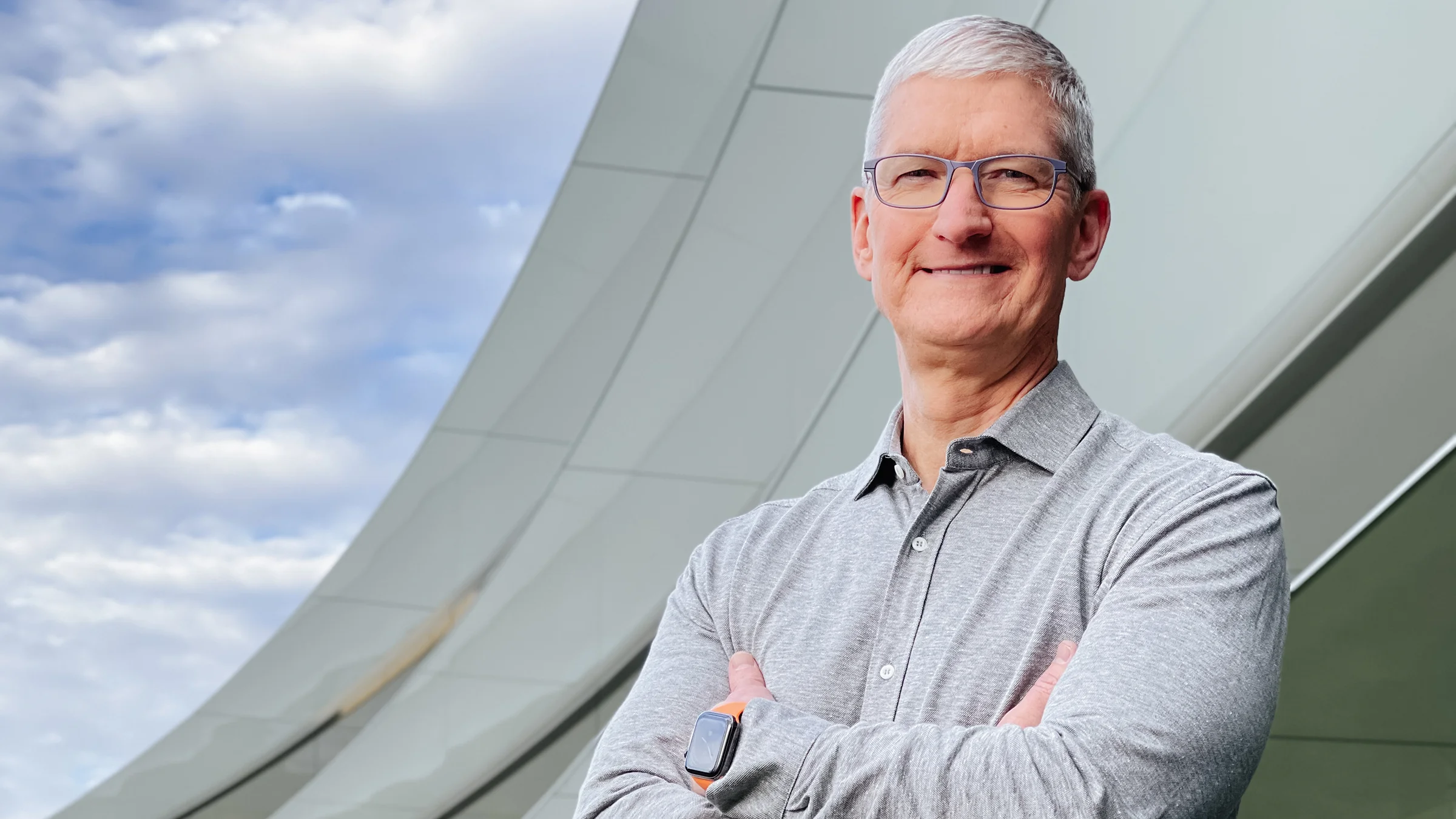 Apple CEO Invests in Bitcoin but Rules Out Crypto for the Company