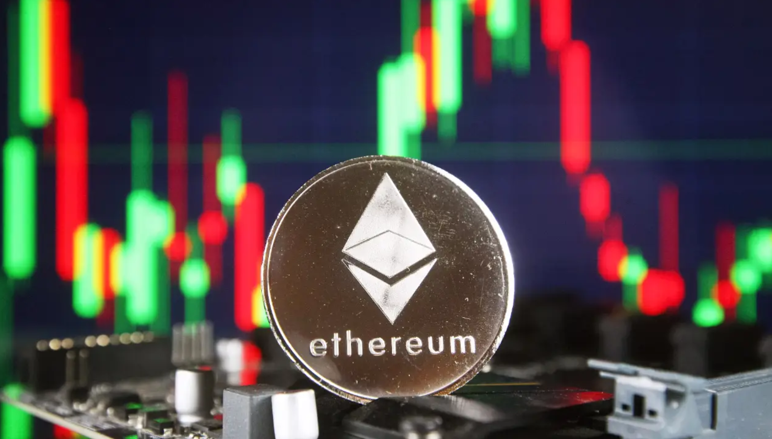 Ethereum Price Prediction: ETH ETFs See $726M Inflow, Is $10K in Sight?