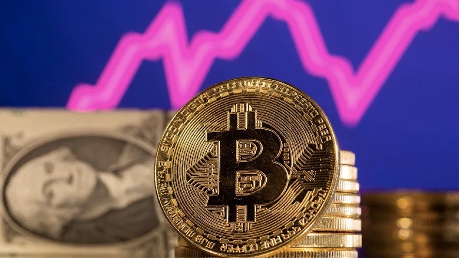 Greatest Crypto to Purchase Now as ETF Rush Results in New Bitcoin All Time Excessive