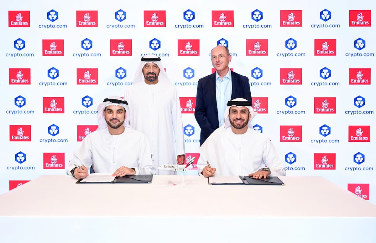 Emirates integrará Crypto.com Pay en 2025: Una nueva era para los pagos de las aerolíneas
