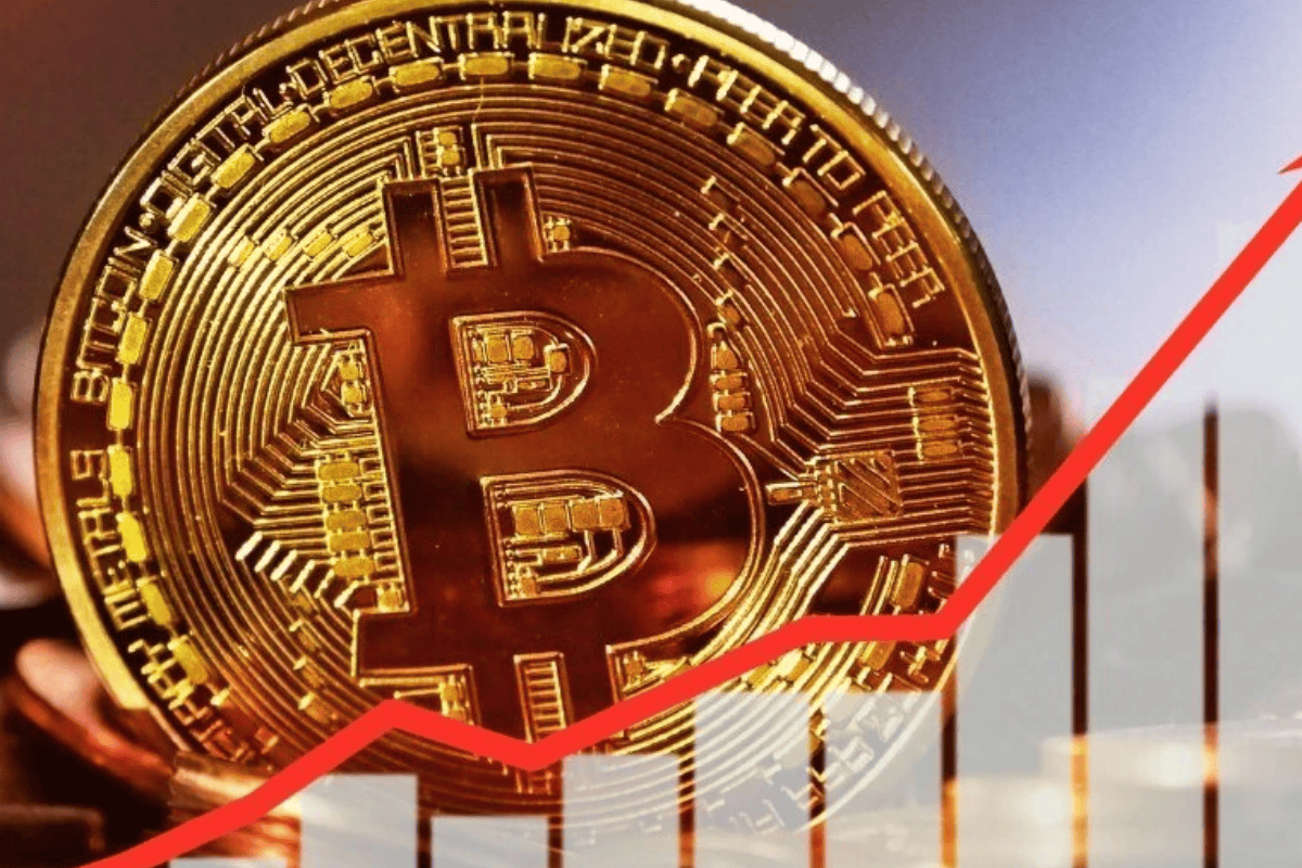 Το Bitcoin στα $105K παγίδα για shorts ή στρατηγική συγκέντρωση;