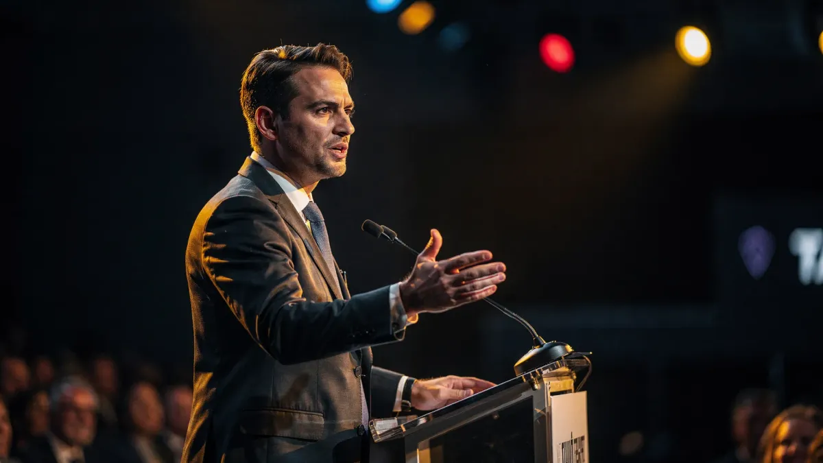 12月5日の仮想通貨ニュース｜リップルCEO、26年末にビットコイン18万ドル予測