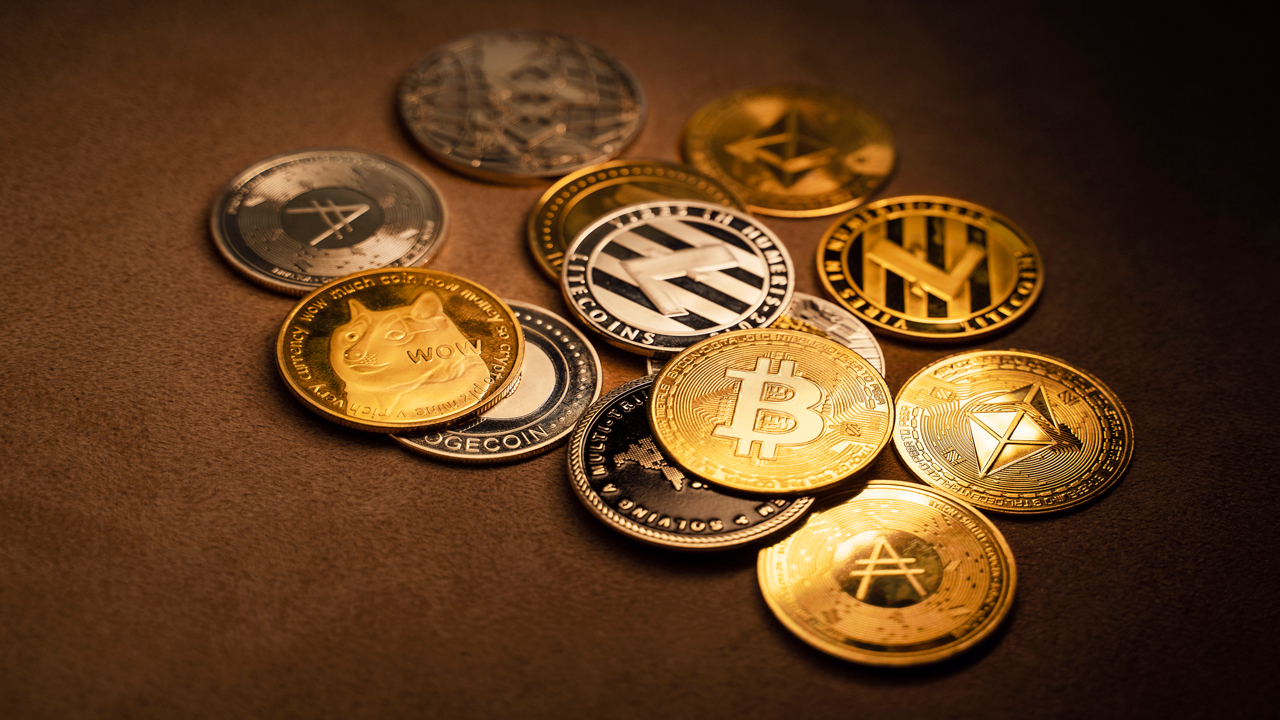Top criptomonede de urmărit în 2025