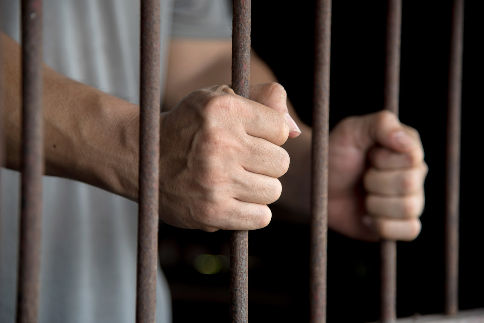 Крипто трейдър бе осъден да лежи 42 месеца в затвора за измама