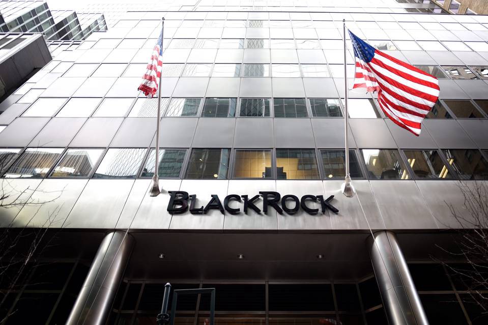BlackRock разглежда потенциално навлизане в крипто