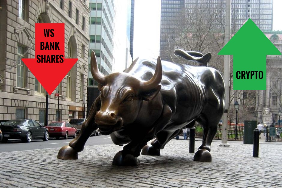 Докато крипто пазара е на зелено, акциите на банки от Wall Street падат