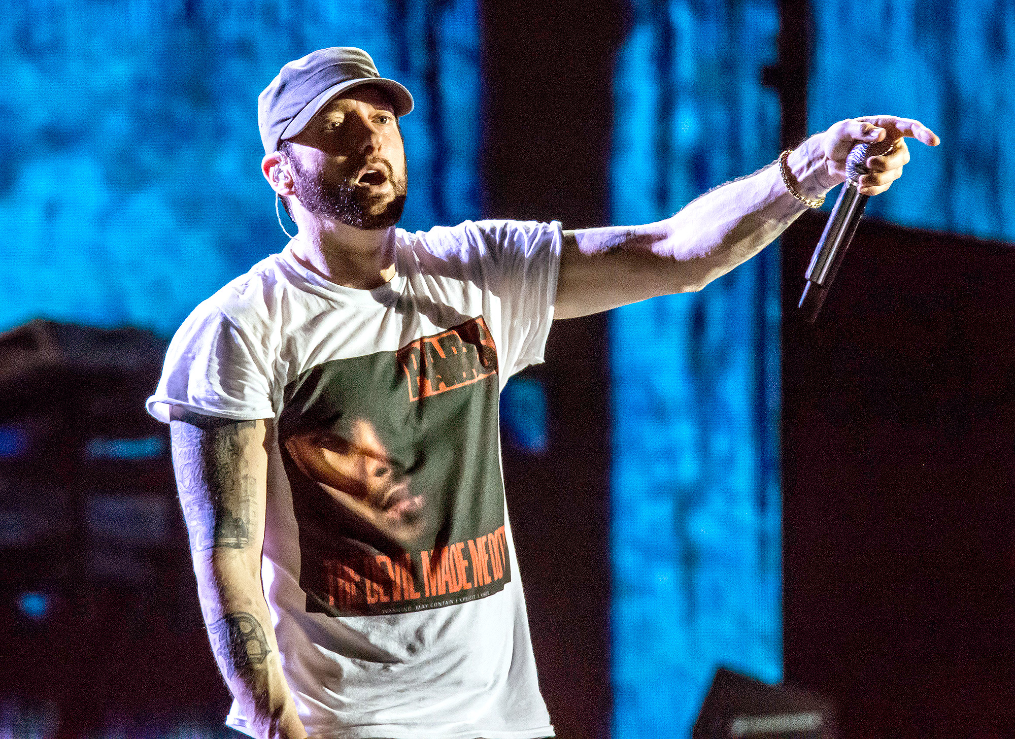 Споменават Биткойн в новият албум на Eminem – “Kamikaze”