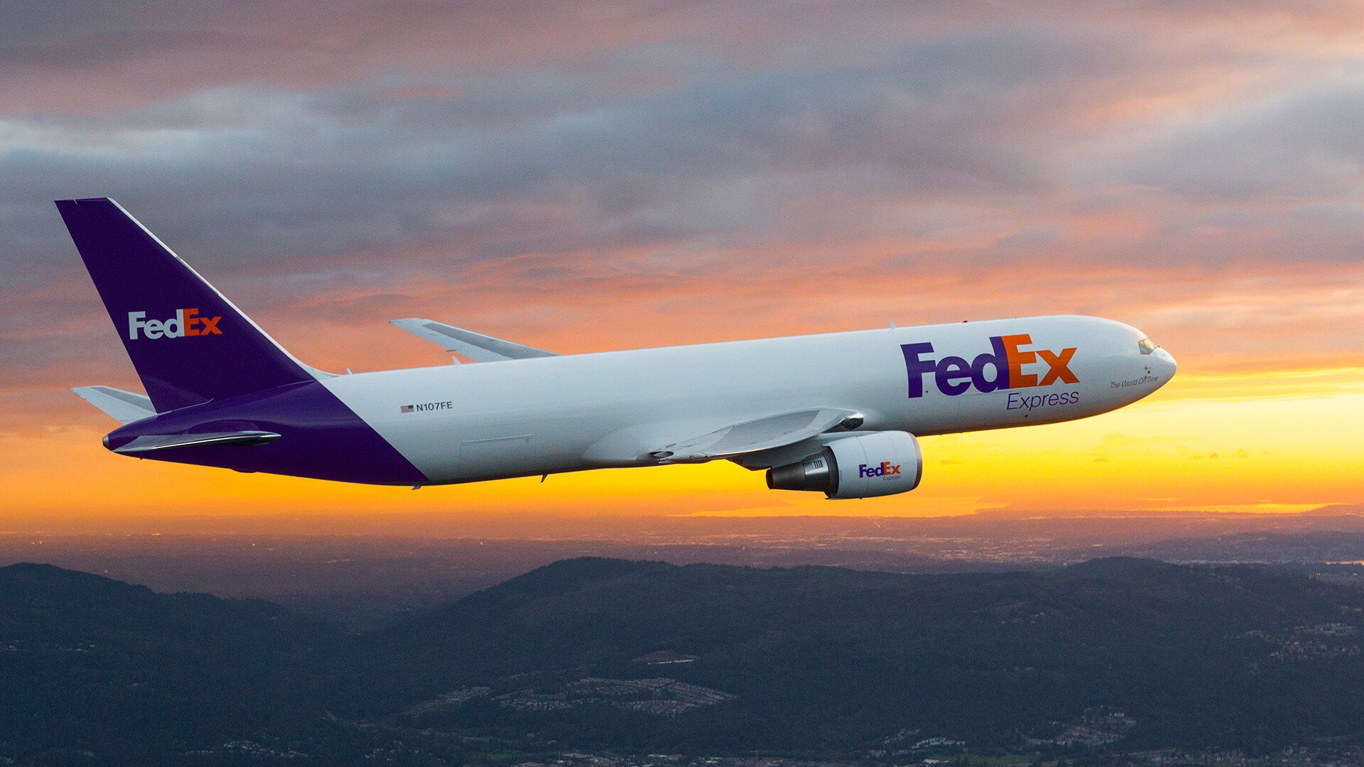 FedEx се присъединяват към Hyperledger