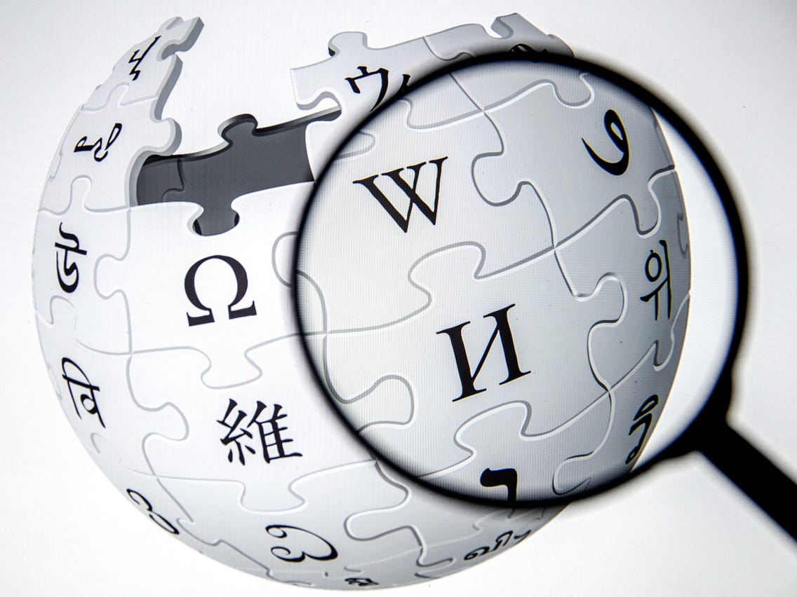 Джими Уелс пуска на аукцион първата редакция на Уикипедия като NFT