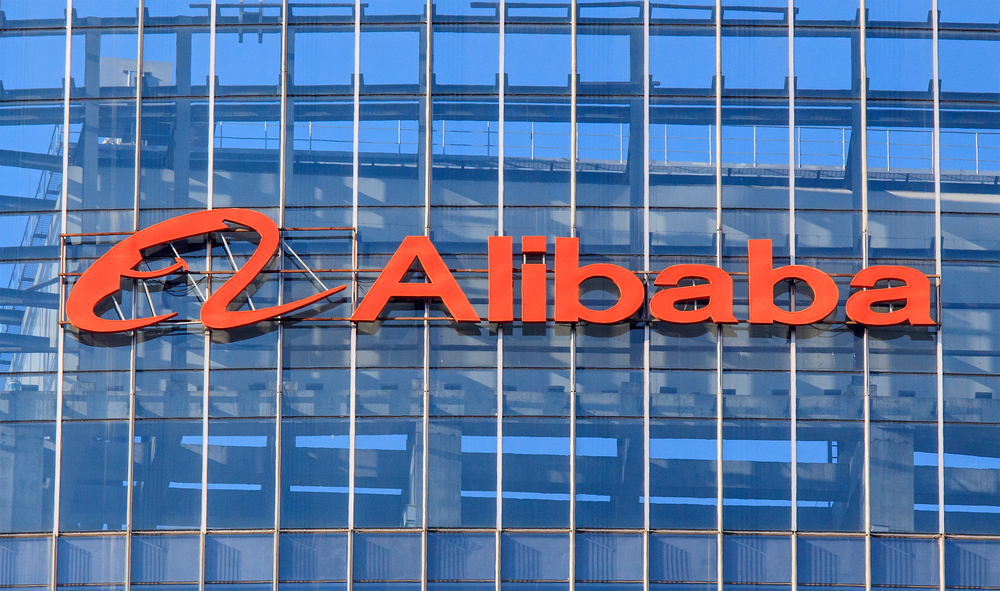 Акциите на Alibaba скочиха след рекордната антимонополна глоба от 2.8 млрд. долара