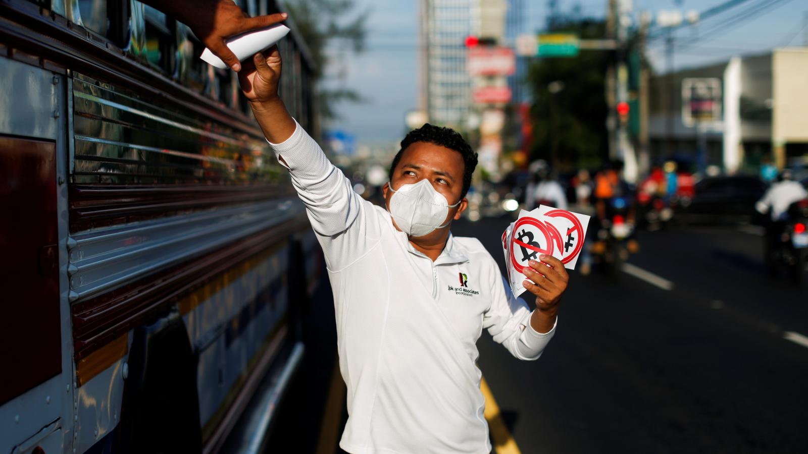 70% от жителите на Ел Салвадор са против закона за Биткойн