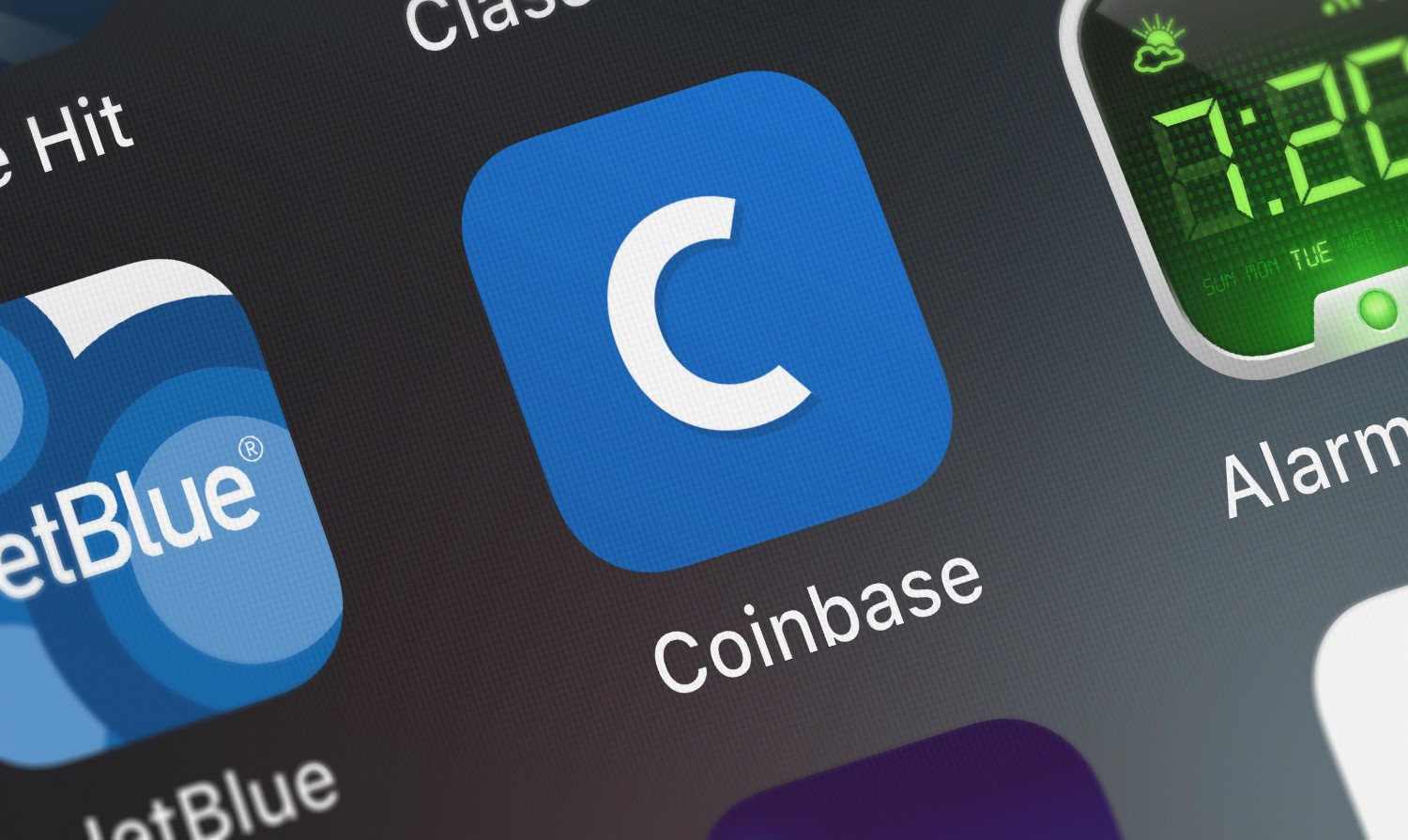 Coinbase водеща американска платформа за търговия с криптовалути предупреди своите