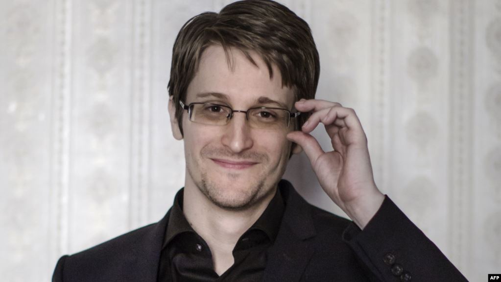 Сноуден говори за голямата слабост на Биткойн