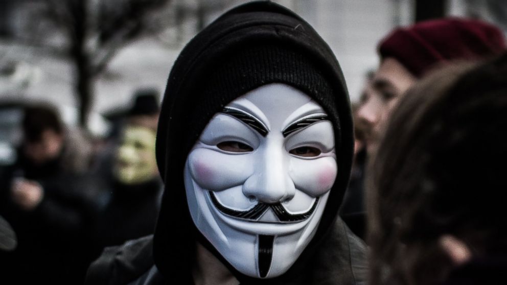 Илон Мъск отговори на хакерите от Anonymous