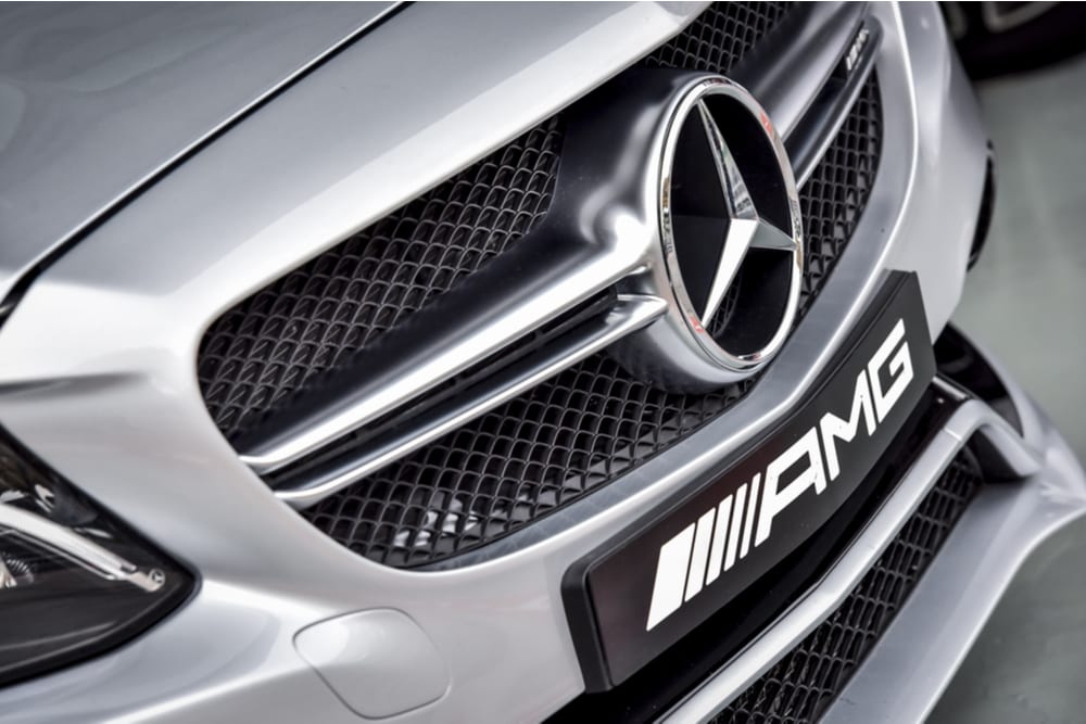 Производител на Mercedes-Benz ще събира данни чрез блокчейн