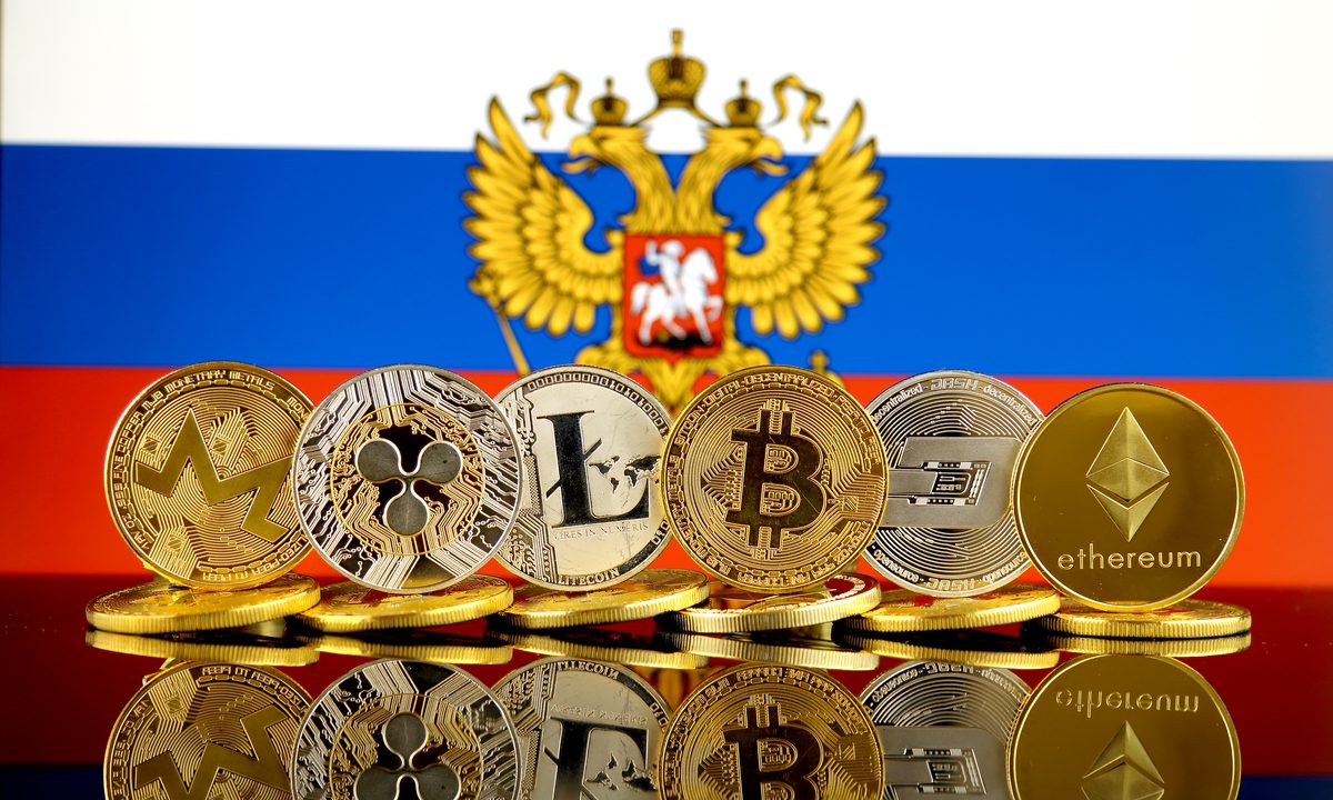 Русия: Бизнесите заобикалят санкциите чрез криптовалути