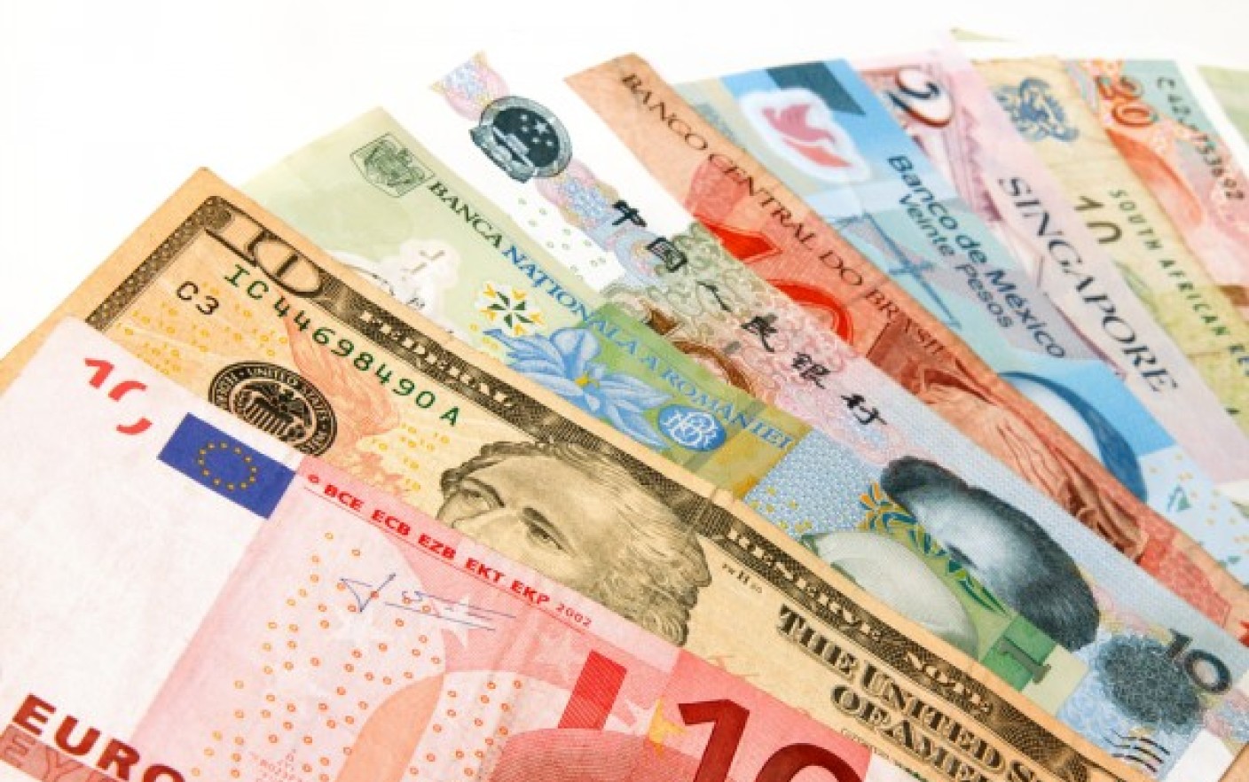 БРИКС: Готови ли са африканците да зарежат долара?