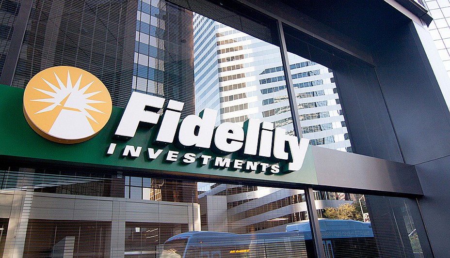Fidelity наема над 200 нови служители