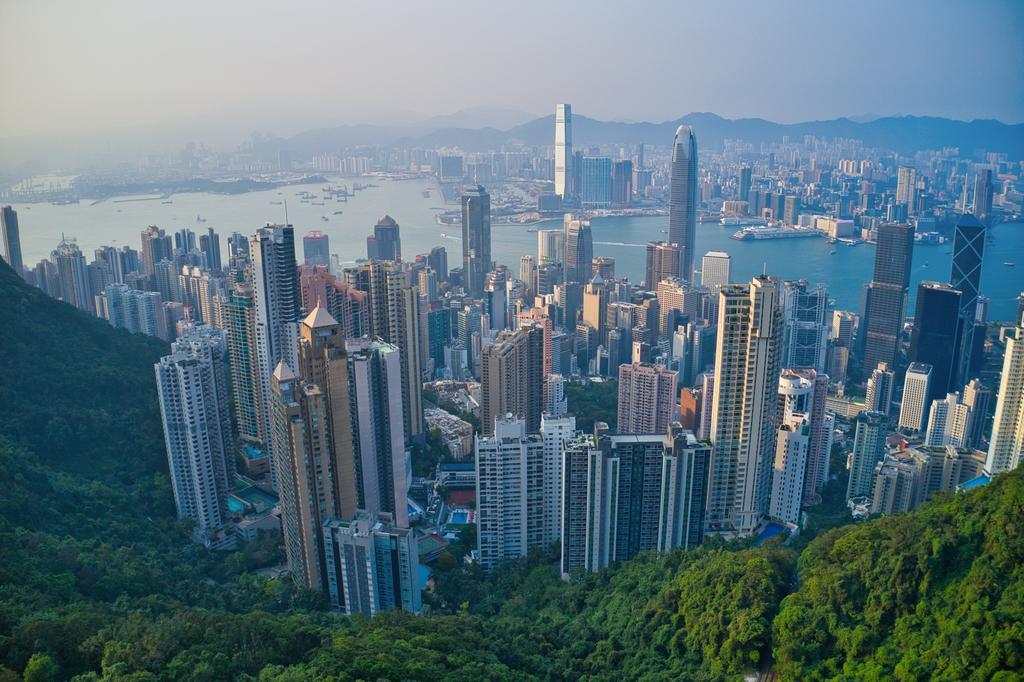 Хонконг покани Coinbase и други компании от сектора на дигиталните