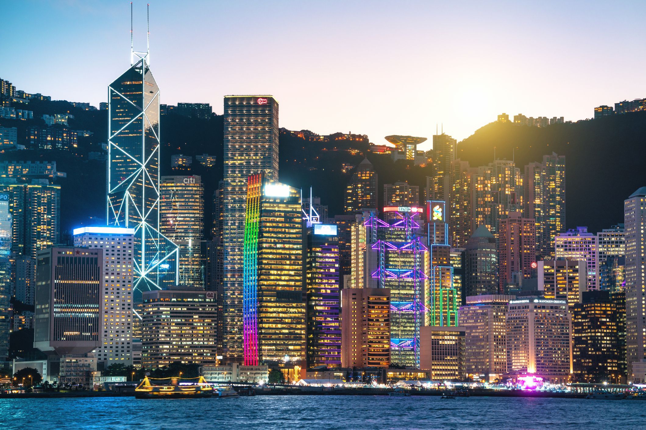 11 крипто борси на прага да получат лиценз да оперират в Хонконг