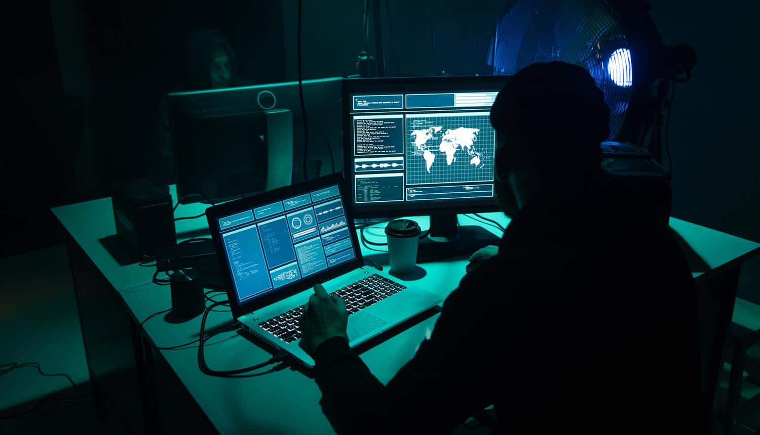 Хакер на нашумял блокчейн проект иска пълен контрол над мрежата