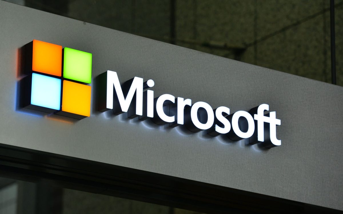 През последните седмици акциите на Microsoft скочиха рязко което се