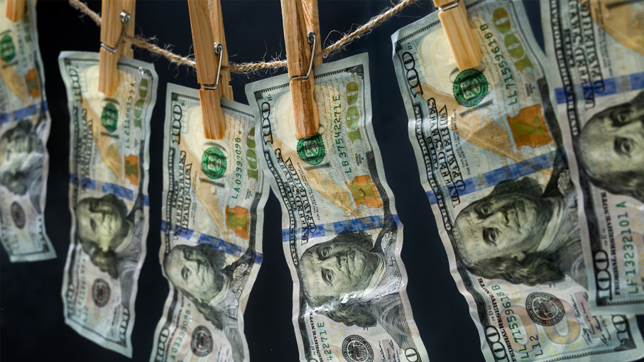 Регулаторните органи на САЩ разследват Signature Bank за пране на пари преди фалита