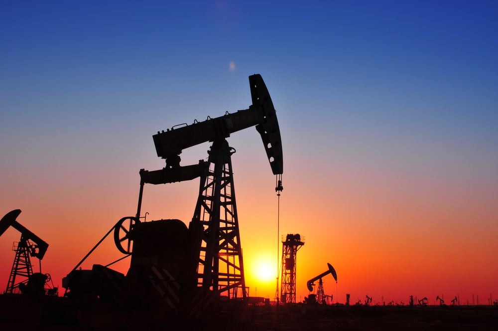 Какво ново в пазарите на петрол и енергия?