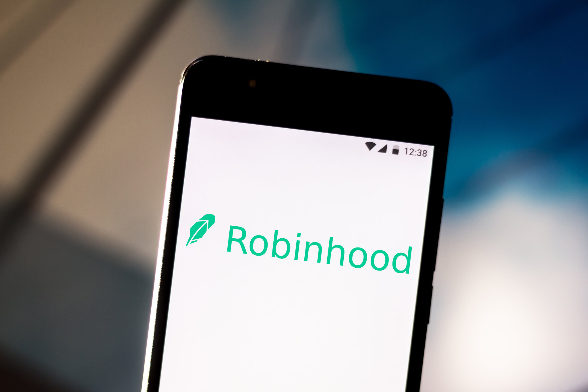 Сериозен спад на приходите от криптовалути на Robinhood за Q3
