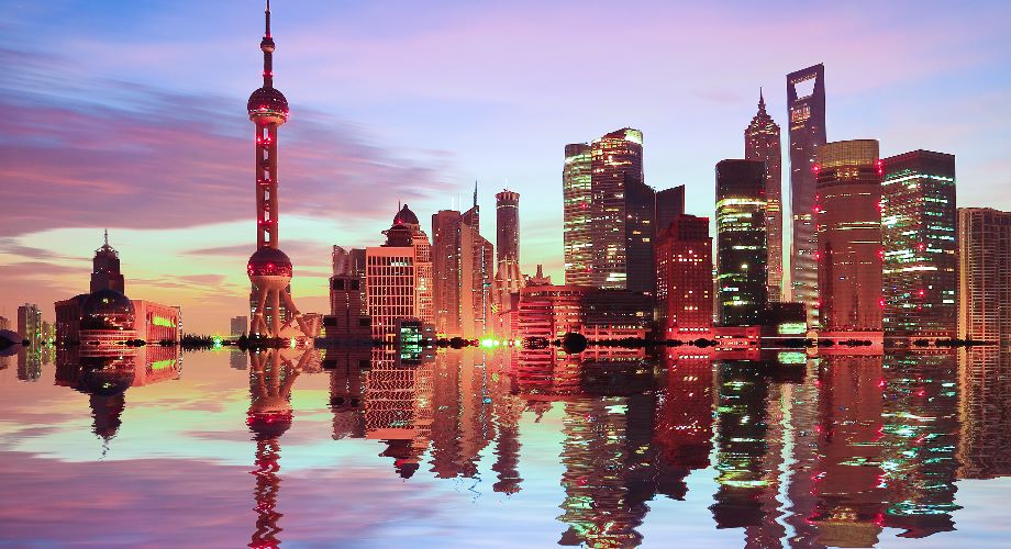 Местното правителство на Шанхай си партнира с 6 банки за интегриране на блокчейн