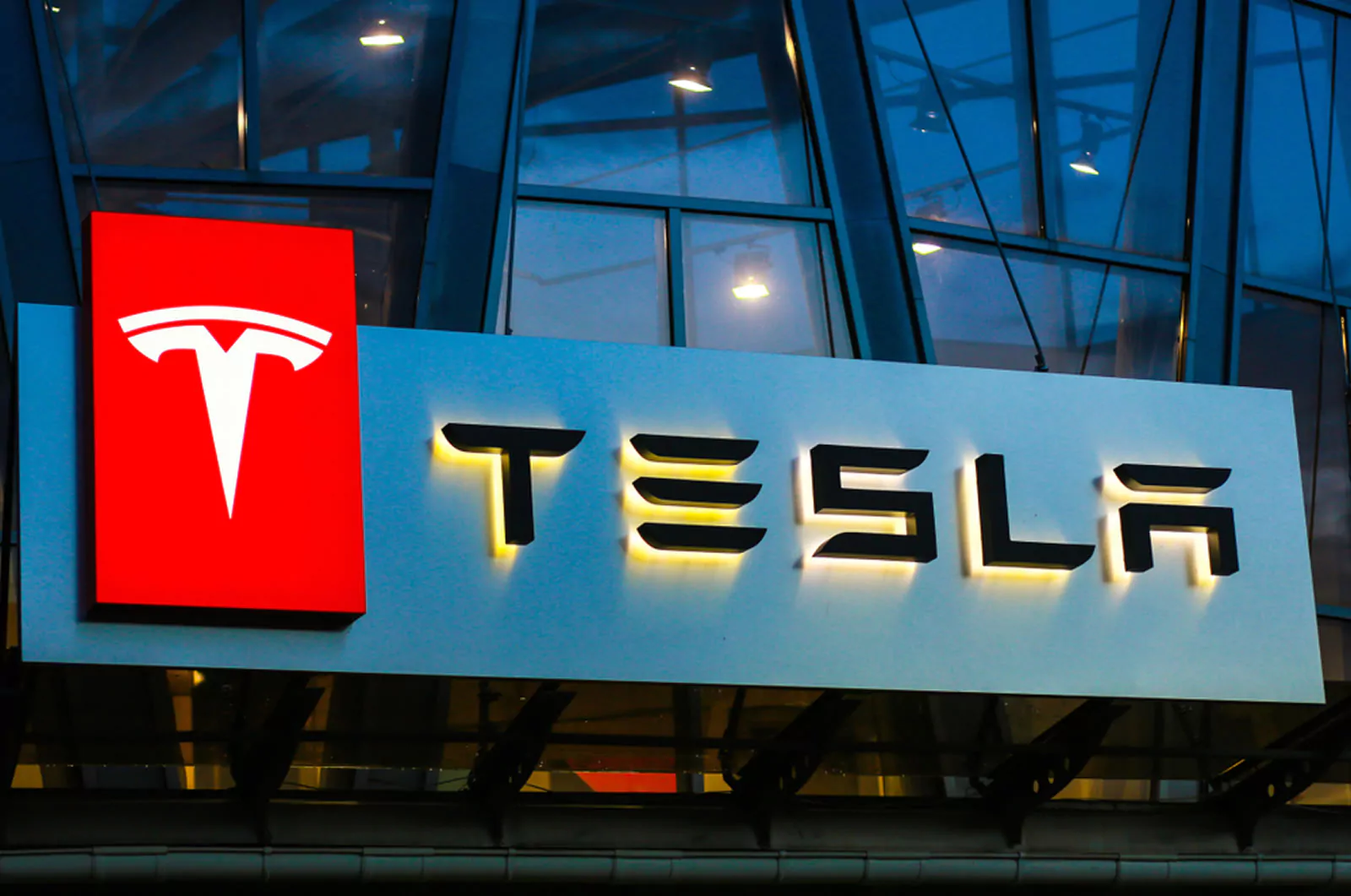 Tesla отпадна от ETF поради ‘етични провали’