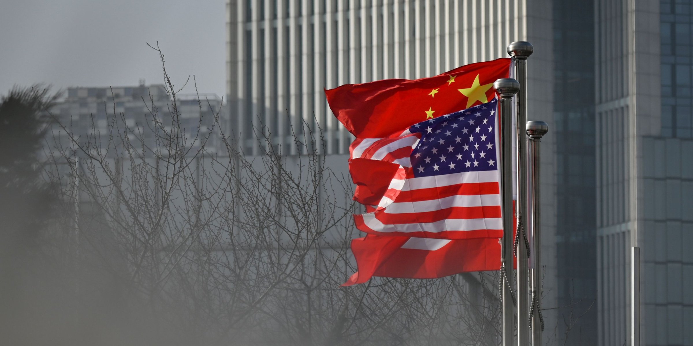 БРИКС: САЩ отвръща на удара на Китай
