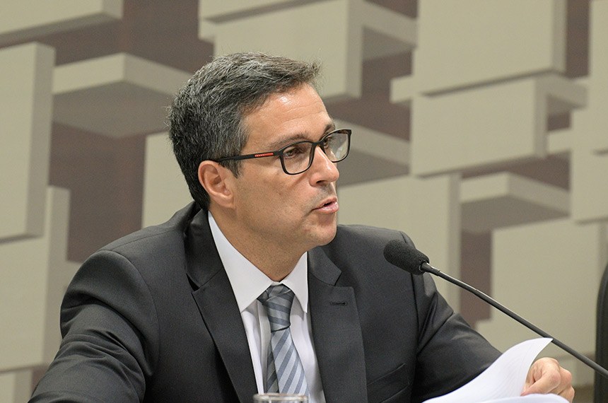 Краят на кредитните карти наближава, според централната банка на Бразилия