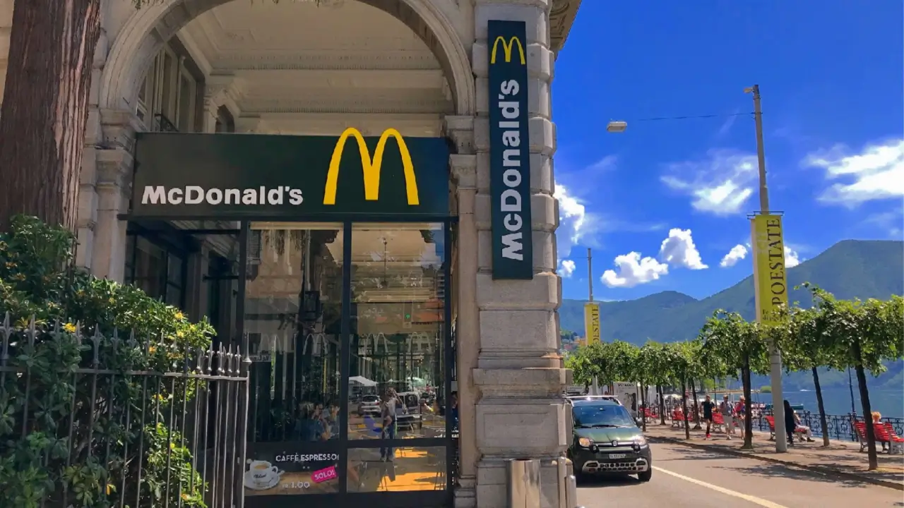 McDonald’s в Лугано ще приема Биткойн и Tether (USDT)