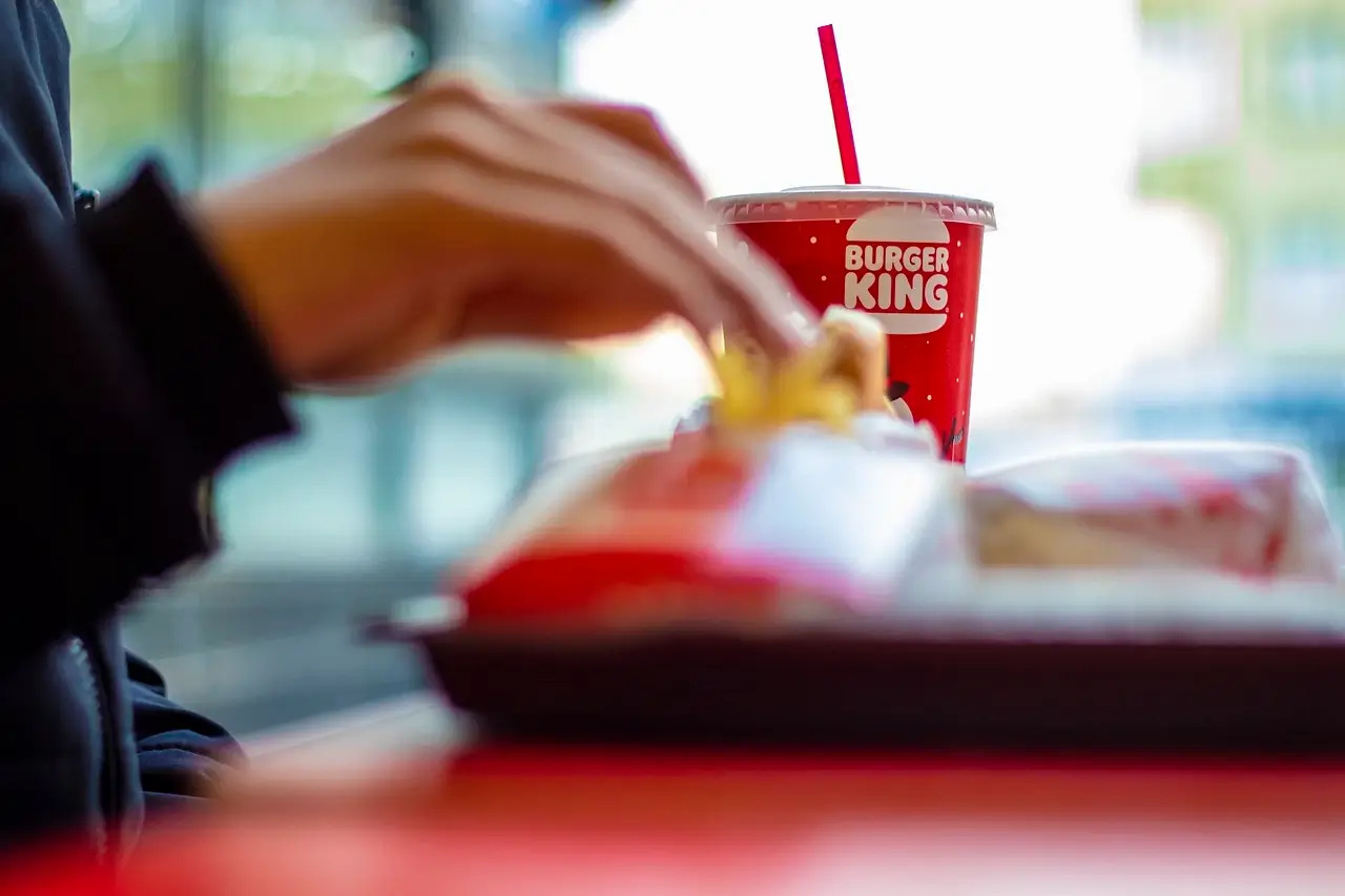 Веригата за бързо хранене Burger King предостави в обектите си