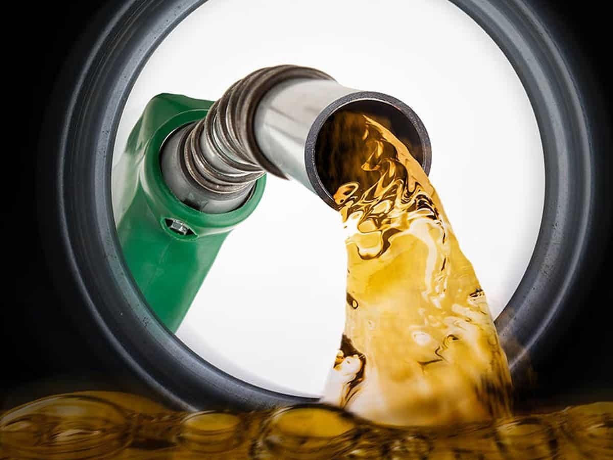Спадът в цените на петрола доведе до понижаване на стойността
