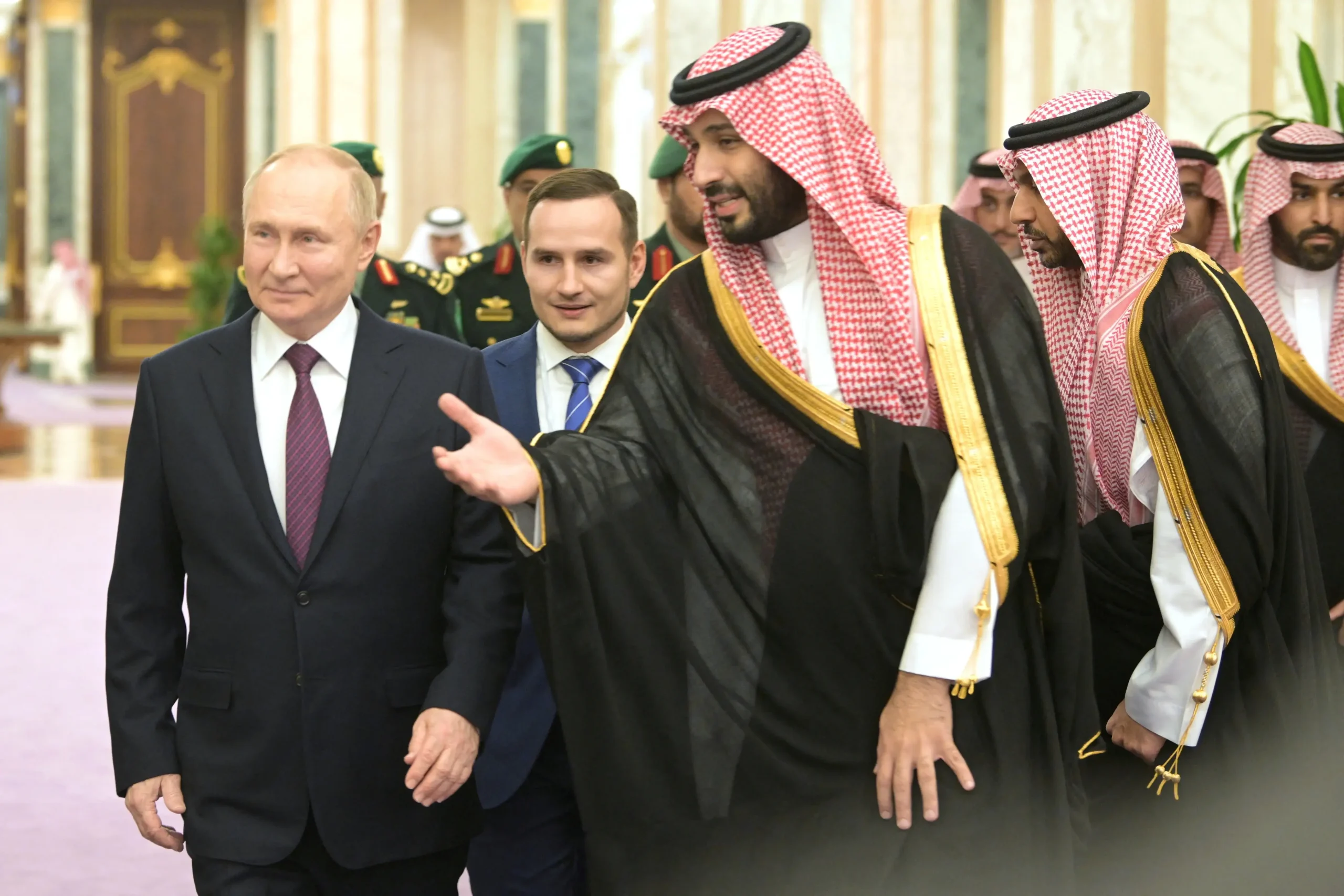 БРИКС: Путин и принцът на Саудитска Арабия обсъждат своето сътрудничество
